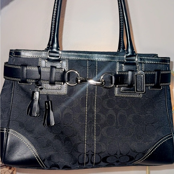 Coach Black Leather Shoulder Bag - Picture 1 of 4